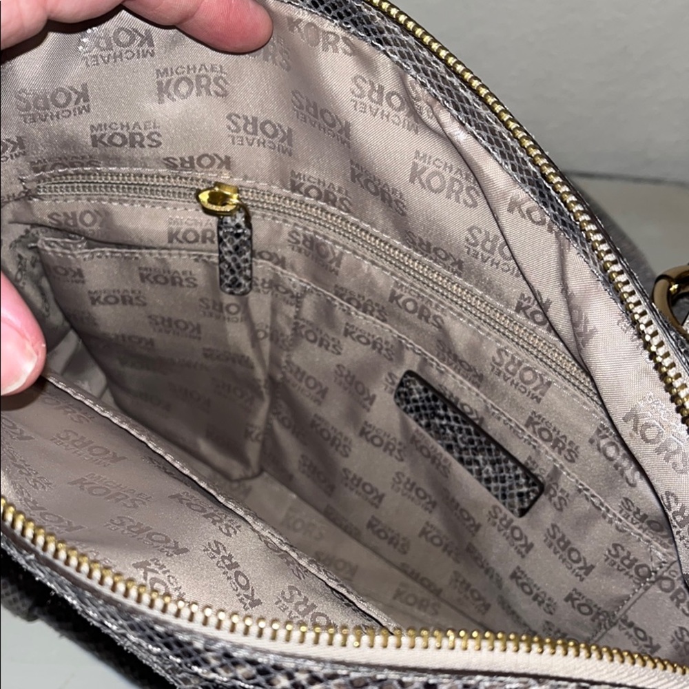 Michael Kors Black and Gray Snake Skin Shoulder Bag - Picture 7 of 11